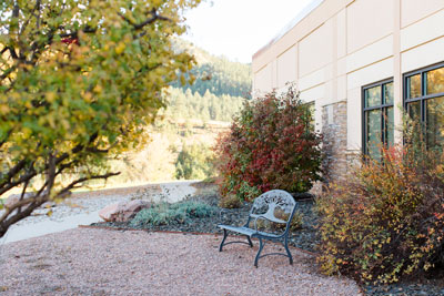 outside sitting area 